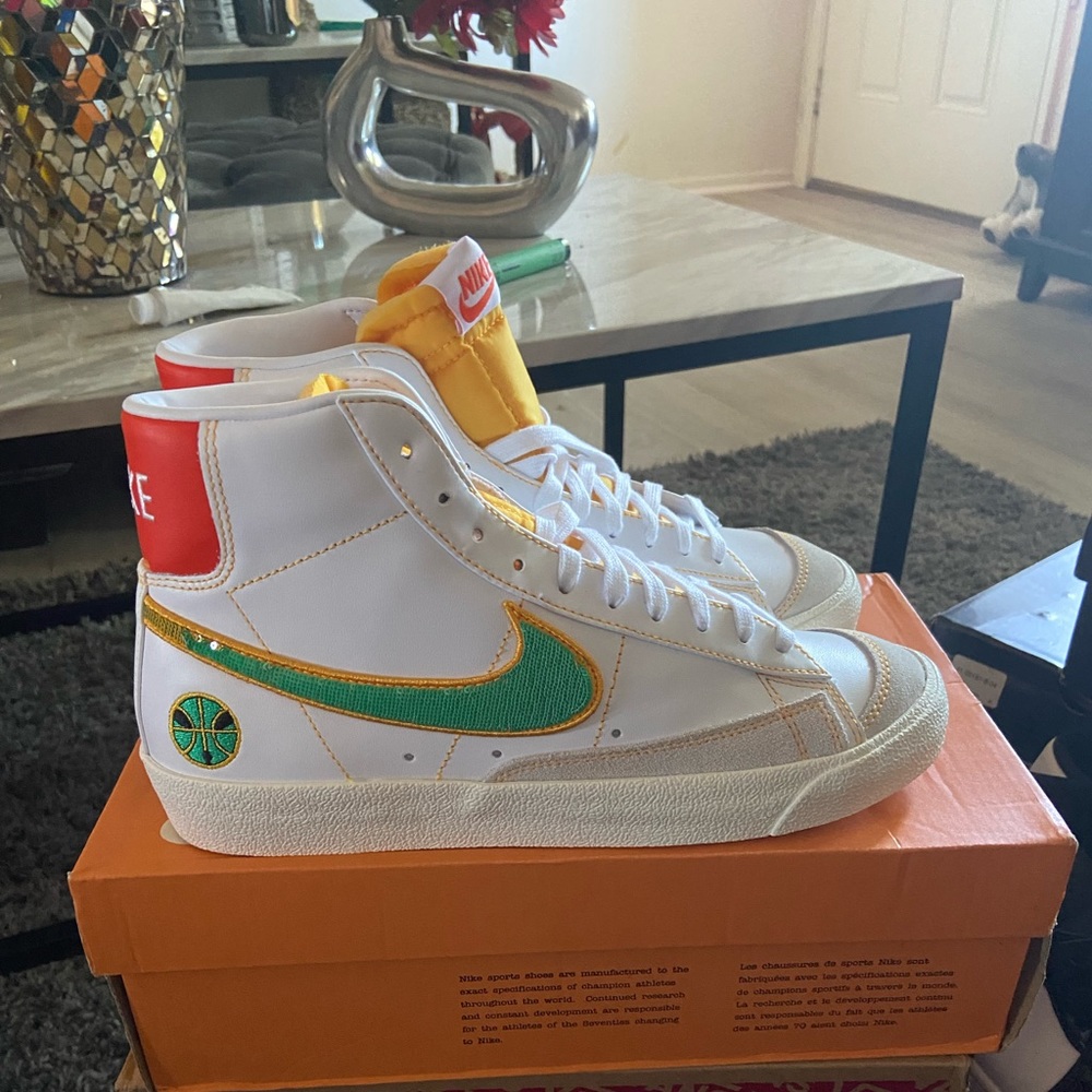 Nike 77 blazer